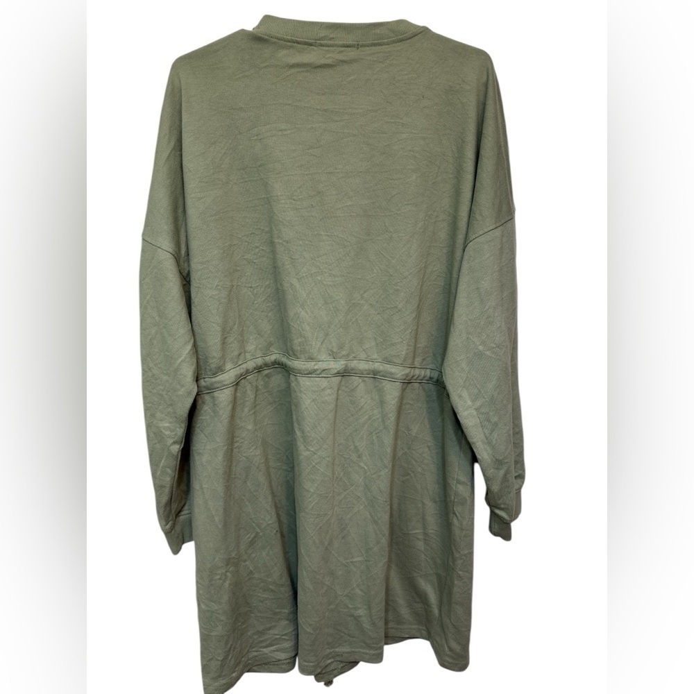 Missguided pocket detail tie waist sweater mini dress in sage - Picture 2 of 6